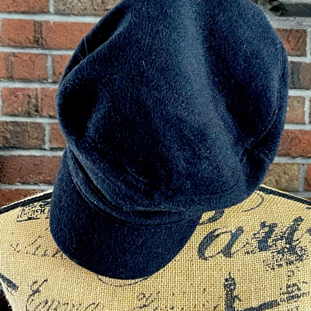 TALBOTS LONDON CAP never worn!!